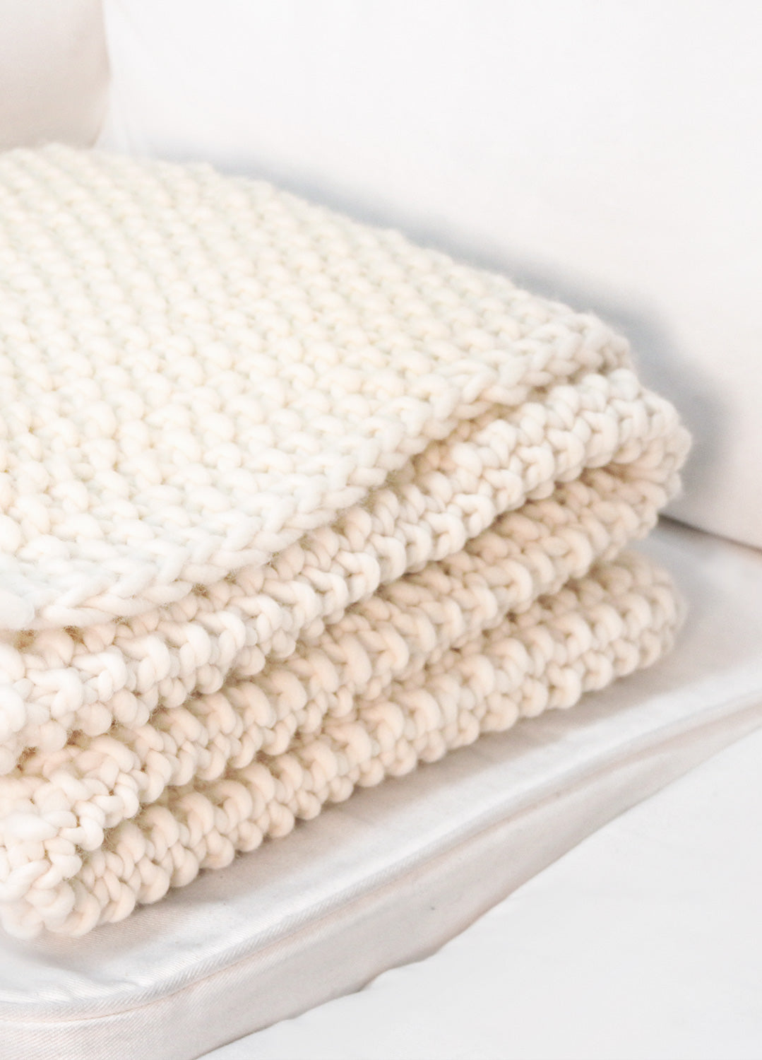 Udon Blanket XXL Kit – We Are Knitters Udon Blanket XXL Kit – We Are Knitters